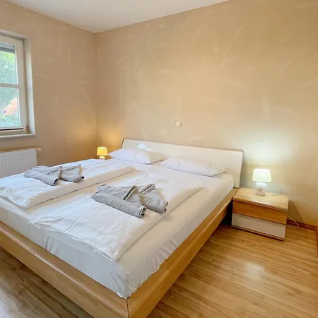 Daire Jaegerstrasse 7 1 *